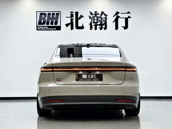 NIO ET7 2022