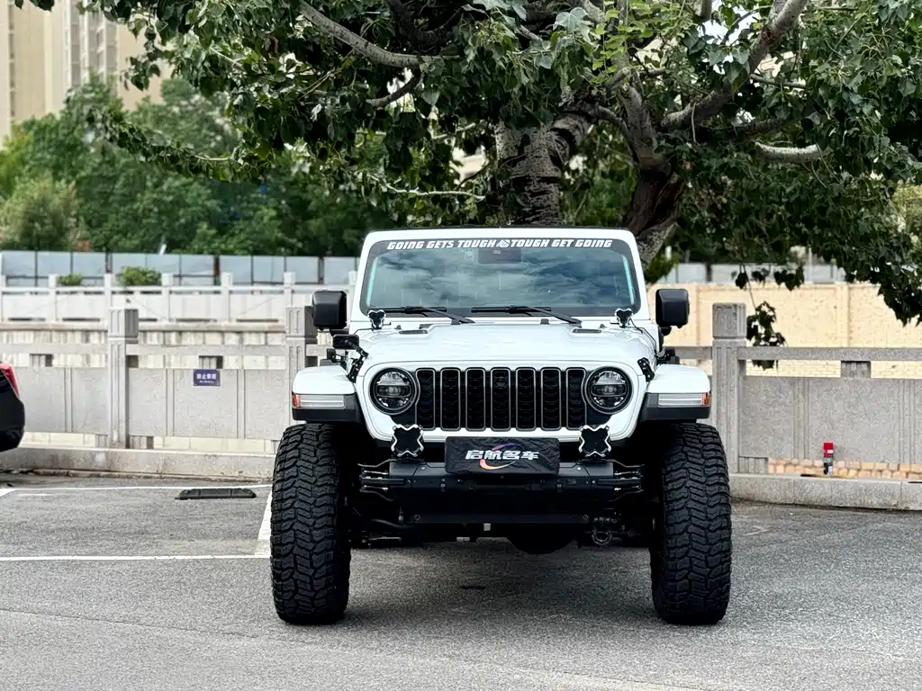 Jeep Wrangler PHEV 2022 — фото 2