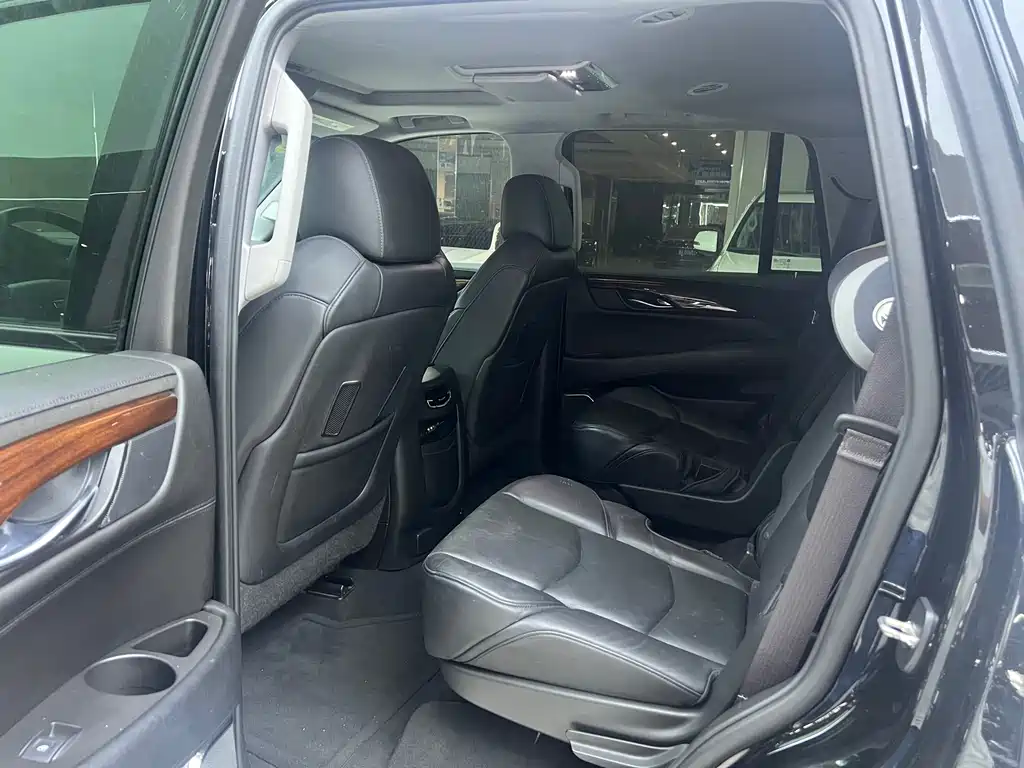 Cadillac Escalade 2016 — фото 4