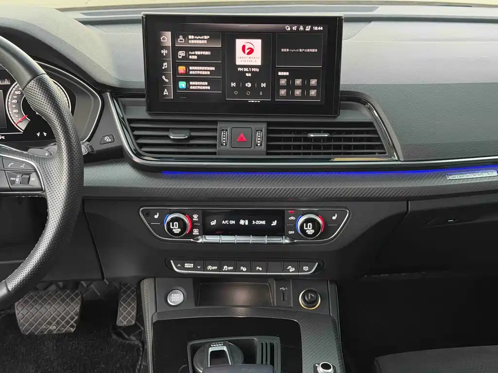Audi Q5L Sportback 2021 — фото 14