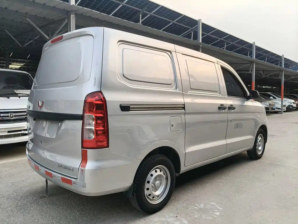 Wuling Hongguang V 2023 — фото 26