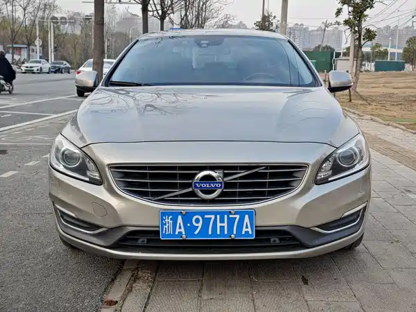 Volvo S60 2015