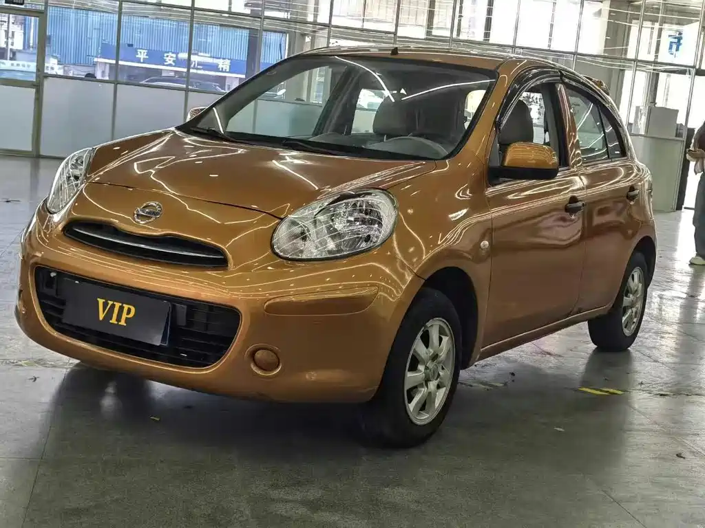 Nissan March 2012