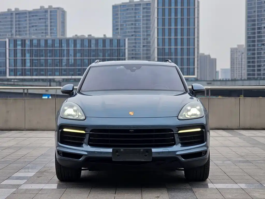 Porsche Cayenne 2019 — фото 2