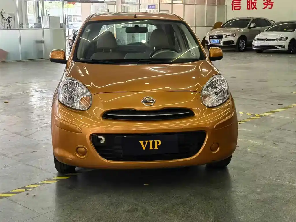 Nissan March 2012