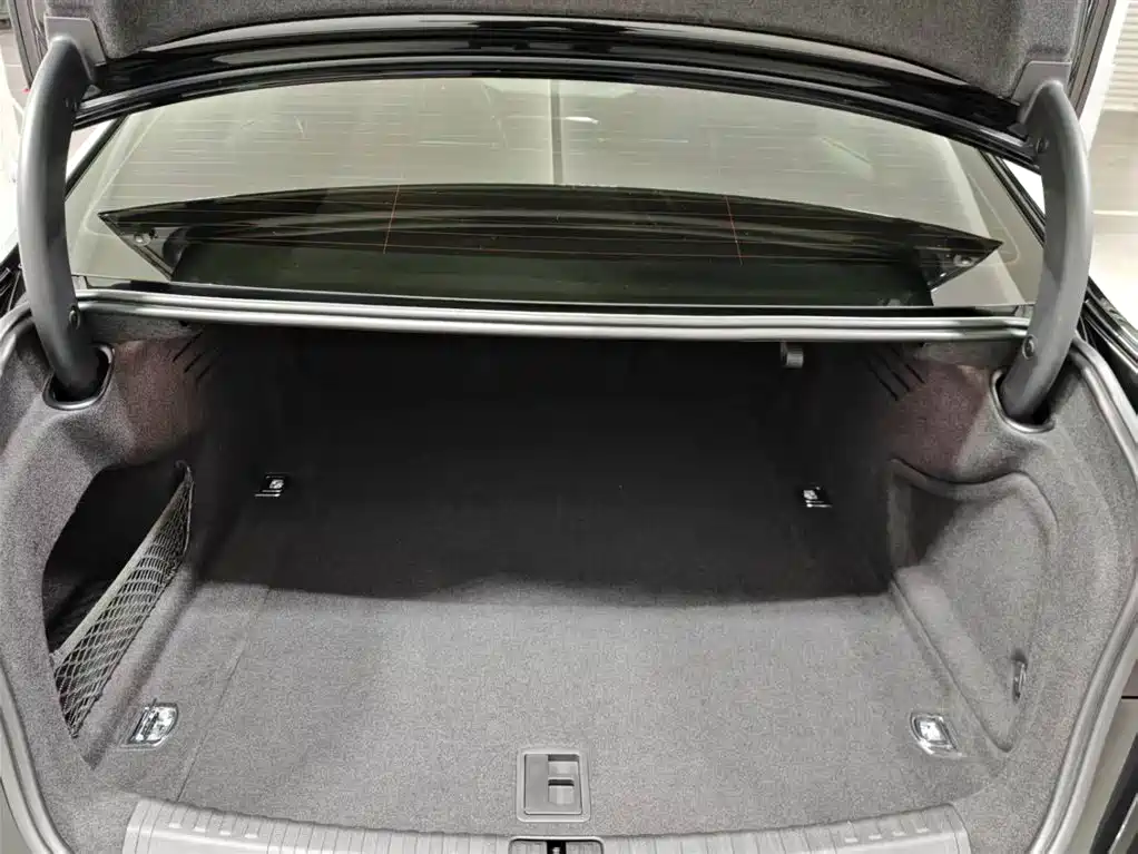 Audi A6L 2023 — фото 17