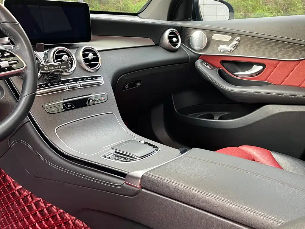 Mercedes-Benz GLC Coupe 2020 — фото 24