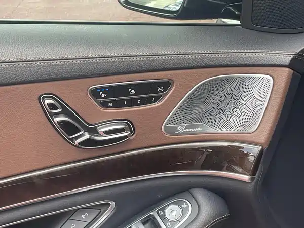 Mercedes-Benz S-Class 2020