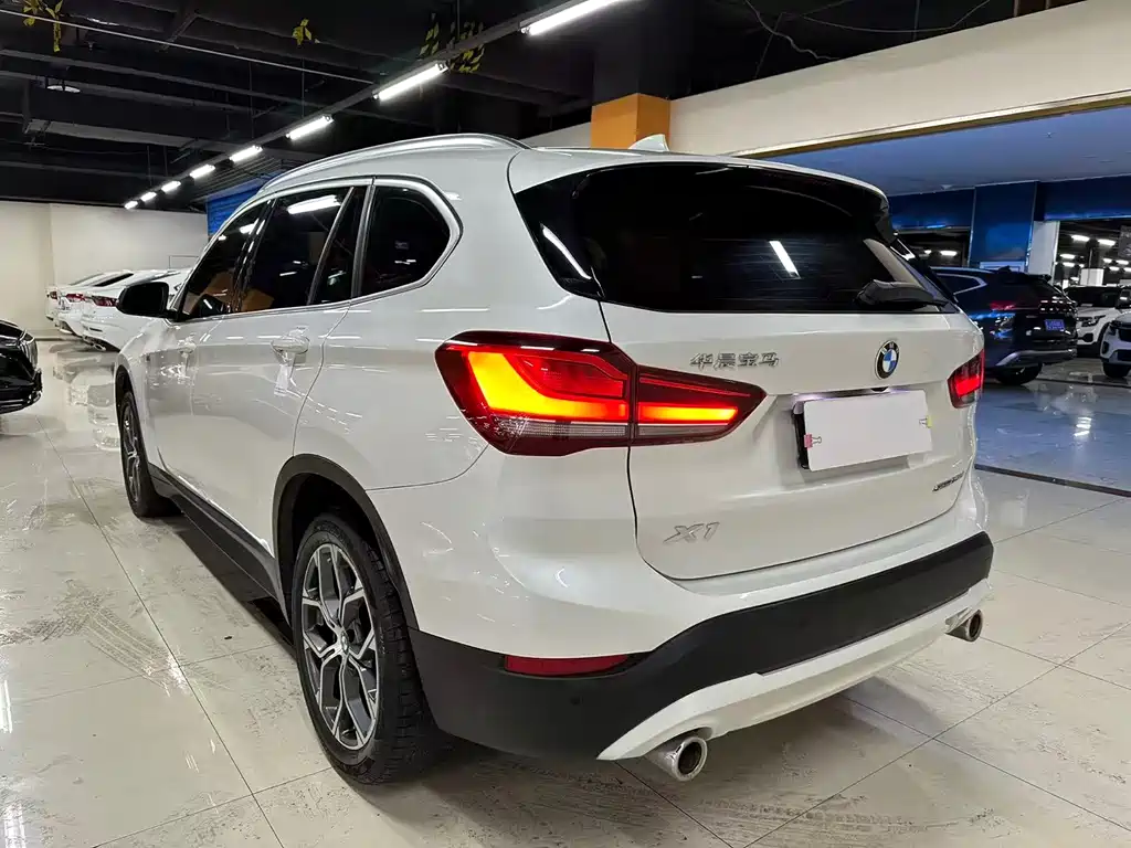 BMW X1 2023 — фото 8