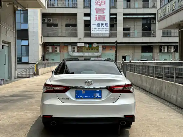 Toyota Camry 2019