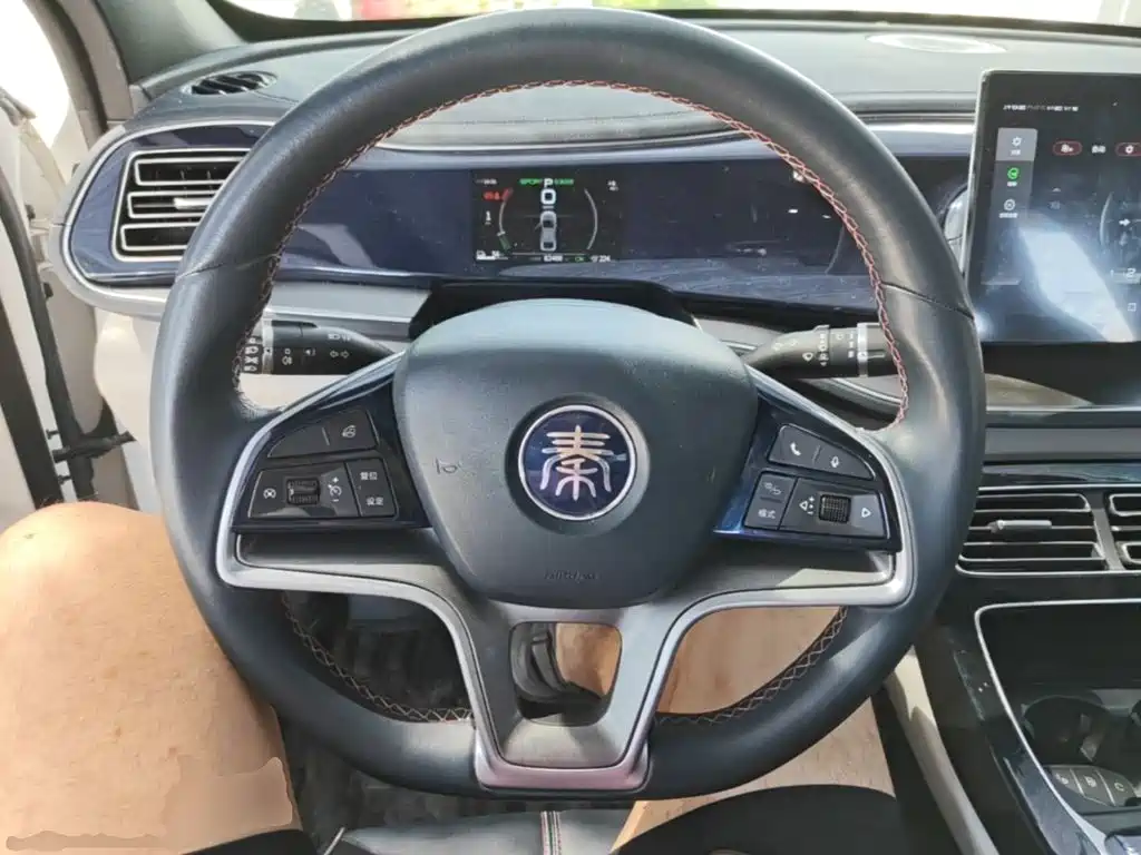 BYD Qin PLUS 2023 — фото 11