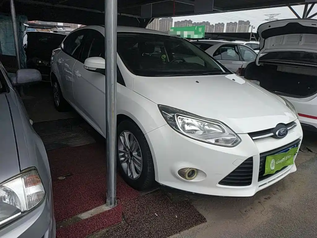 Ford Focus 2015 — фото 4