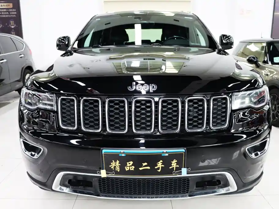 Jeep Grand Cherokee 2019 — фото 2