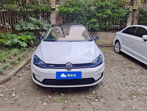 Volkswagen Golf Pure Electric 2020