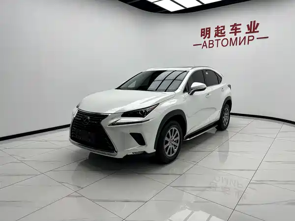Lexus NX 2021