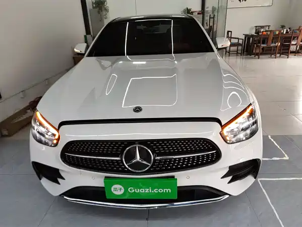 Mercedes-Benz E-Class 2022
