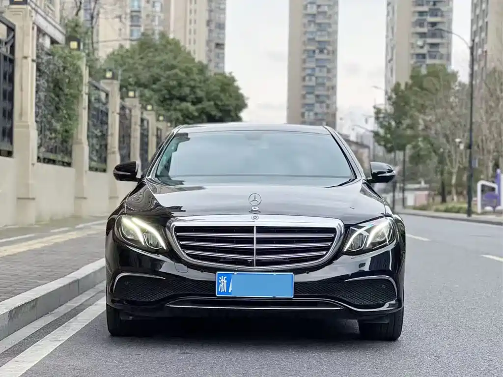 Mercedes-Benz E-Class 2021 — фото 2