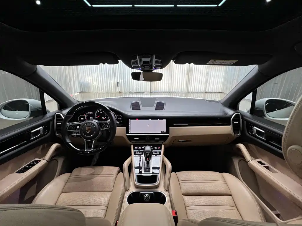 Porsche Cayenne 2020 — фото 12