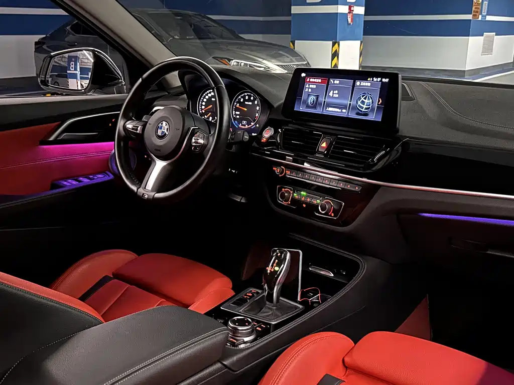 BMW 1 Series 2022 — фото 10