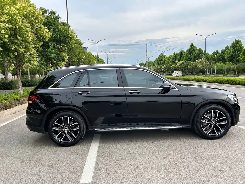 Mercedes-Benz GLC 2022 — фото 14