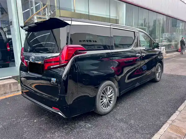 Toyota Alphard 2020