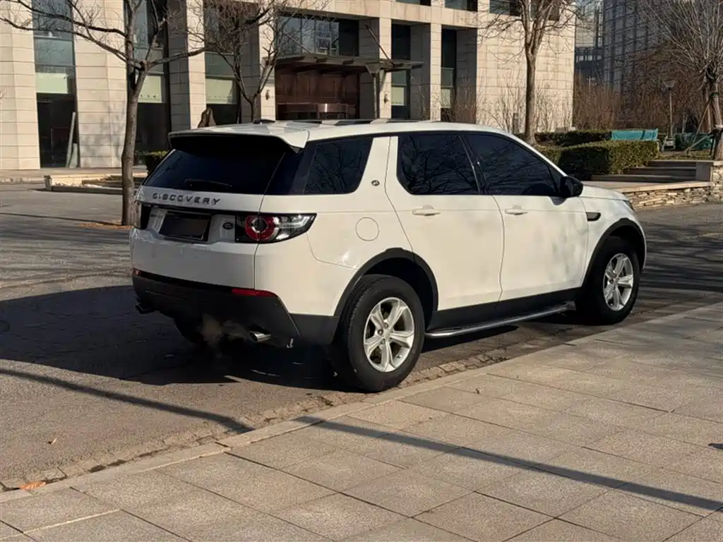 Land Rover Discovery Sport 2016 — фото 12