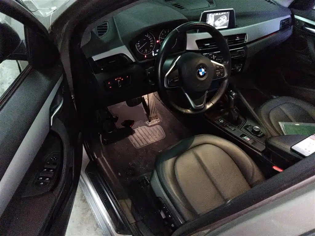 BMW X1 2016 — фото 16