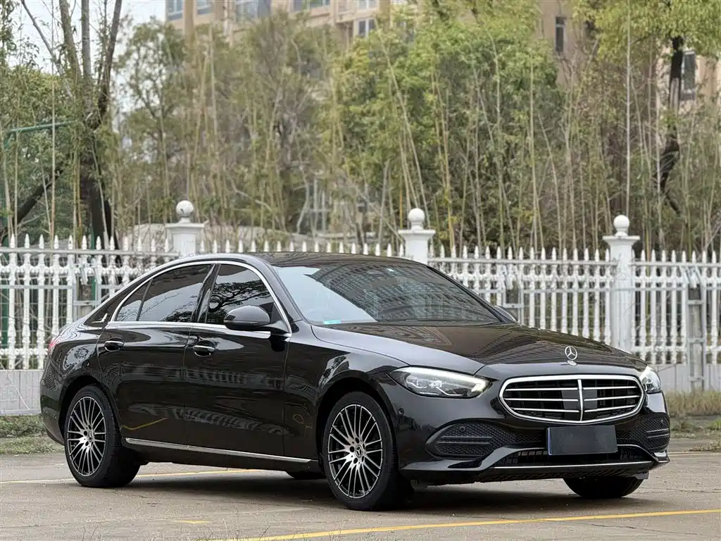 Mercedes-Benz C-Class 2022 — фото 24