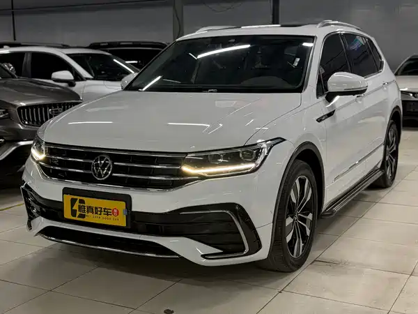 Volkswagen Tiguan L 2022