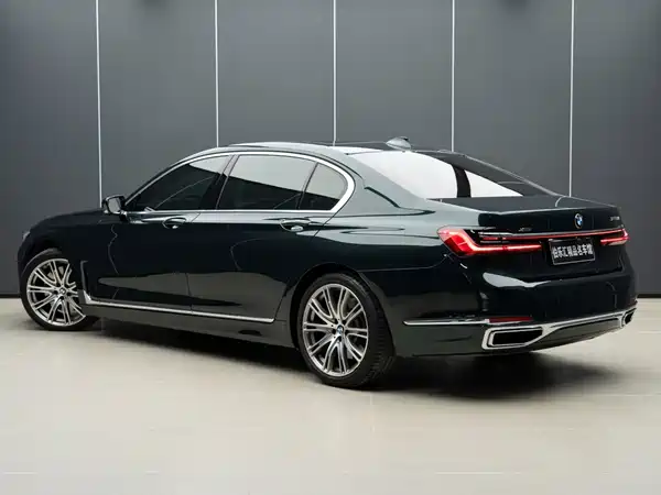 BMW 7 Series 2021