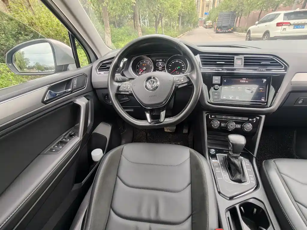 Volkswagen Tiguan L 2019 — фото 14