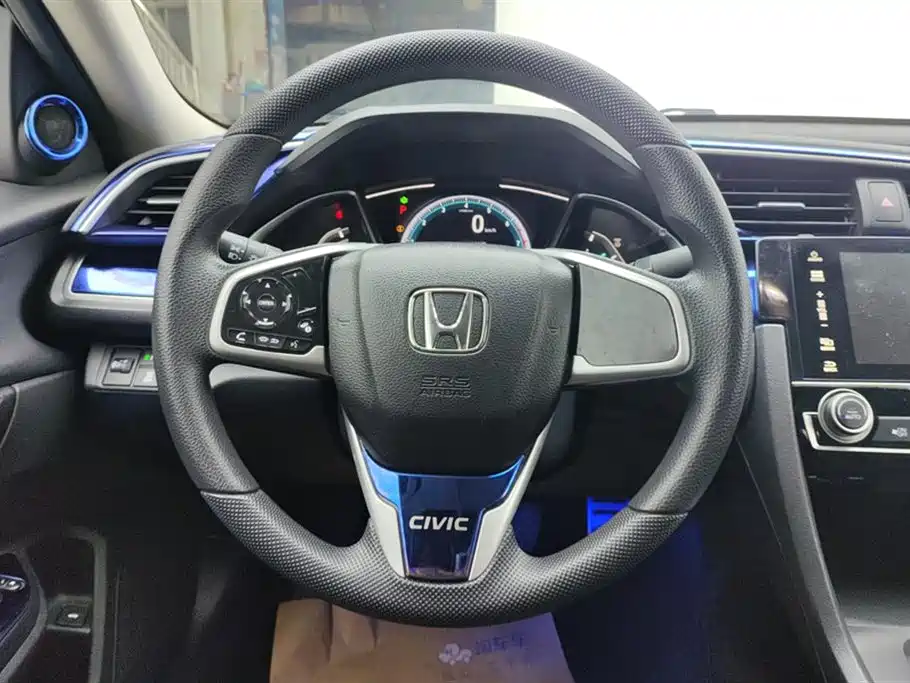 Honda Civic 2019 — фото 15