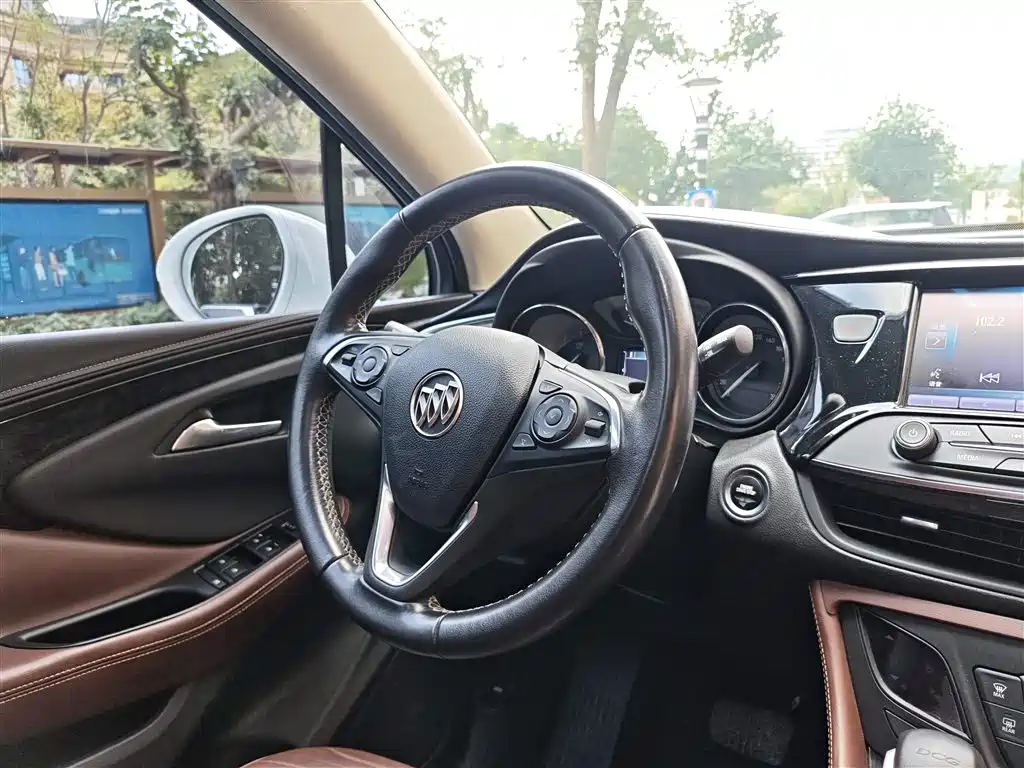Buick Envision Plus 2016 — фото 10
