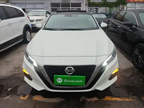 Nissan Teana 2026