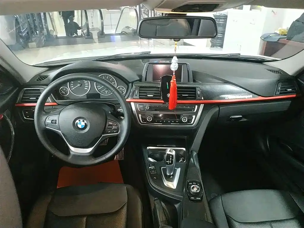 BMW 3 Series 2015 — фото 6