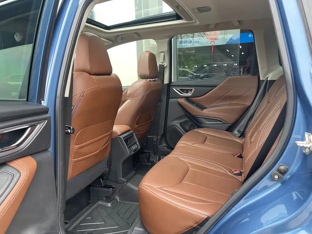 Subaru Forester 2020 — фото 11