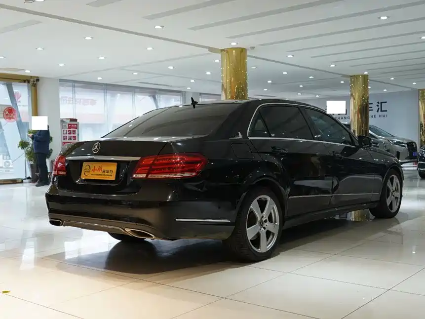 Mercedes-Benz E-Class 2013 — фото 15