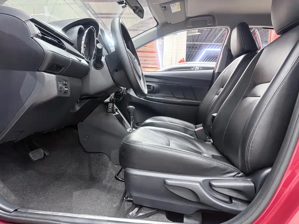 Toyota Yaris L 2021 — фото 15