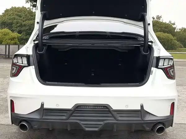 Lynk & Co 03 2019