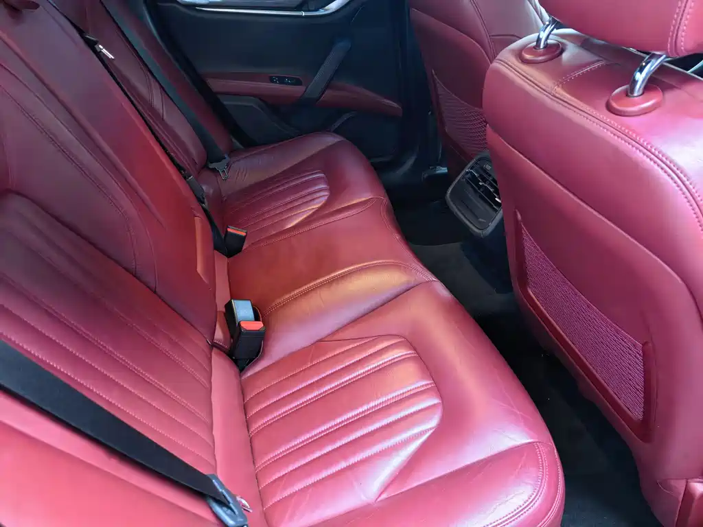 Maserati Ghibli 2016 — фото 14