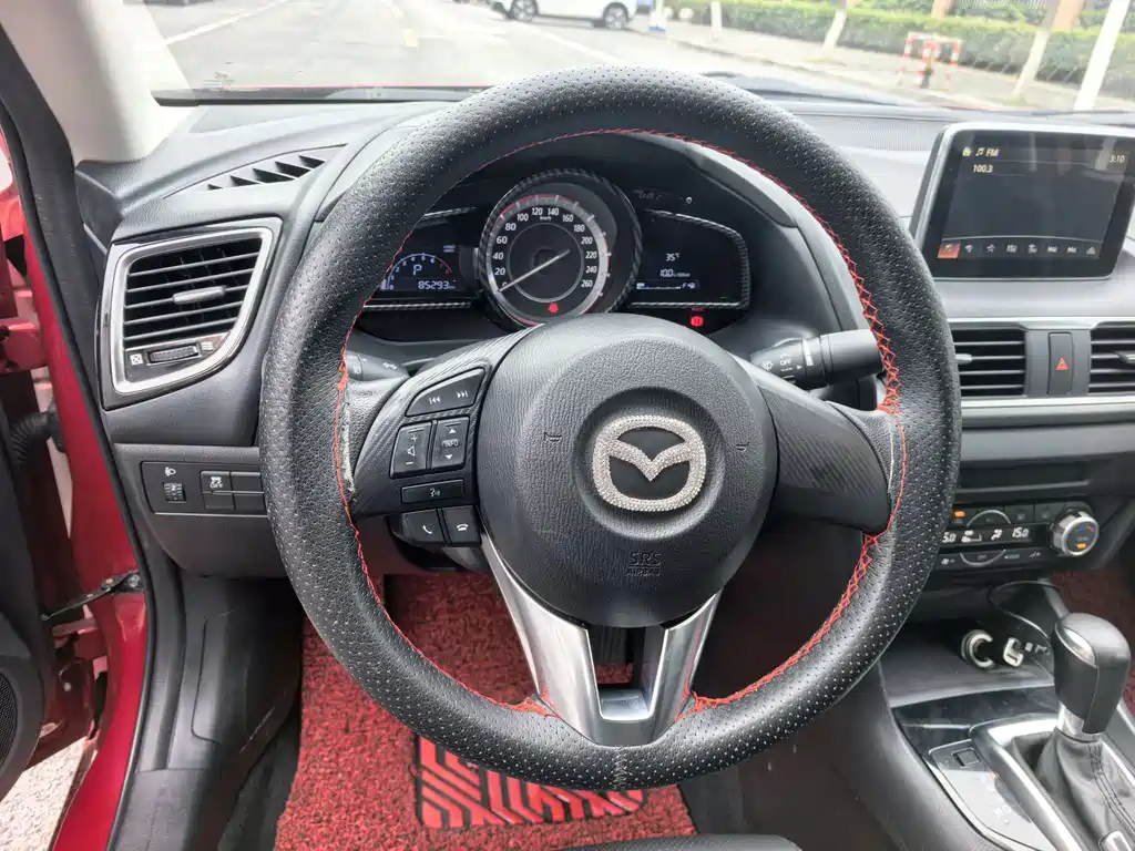 Mazda 3 Axela 2014 — фото 17