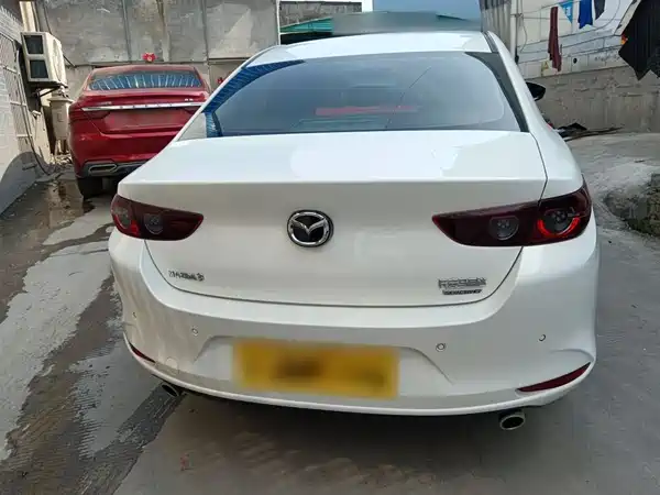 Mazda 3 Axela 2022