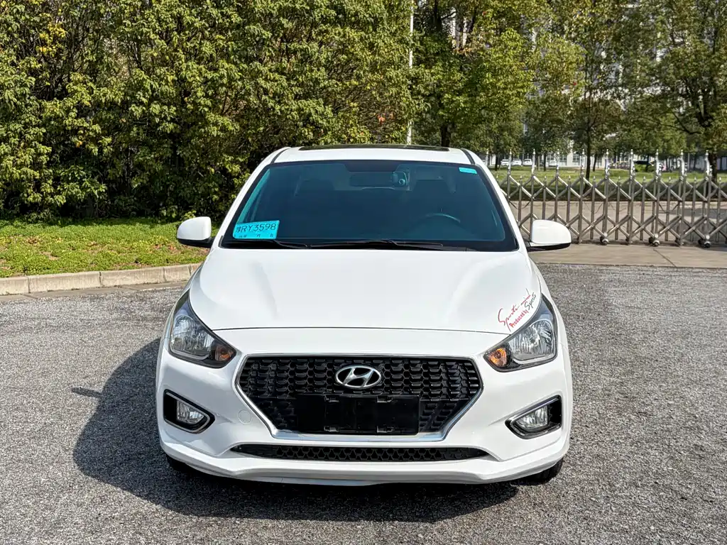 Hyundai Accent 2017 — фото 2