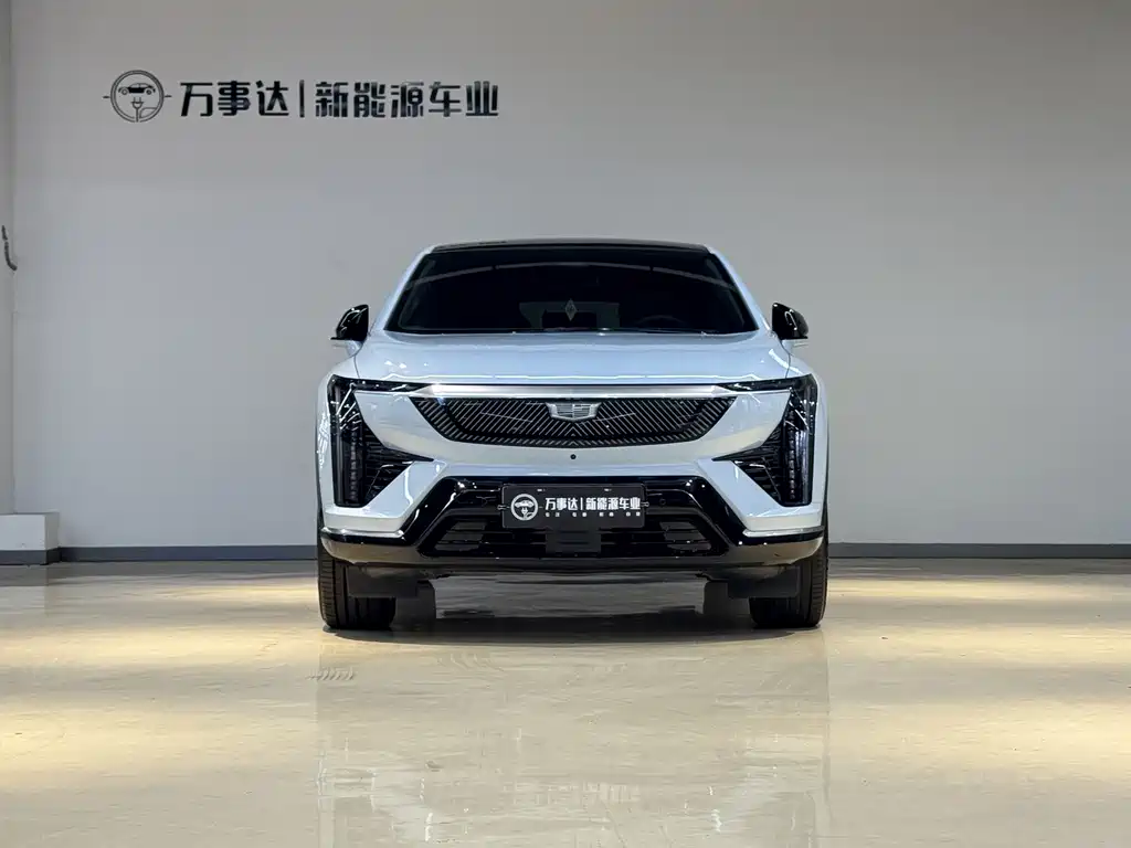 Cadillac IQ Aoge 2024 — фото 2
