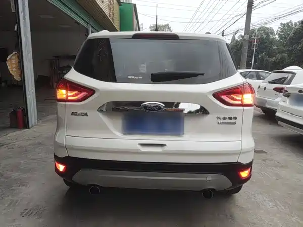 Ford Kuga 2015