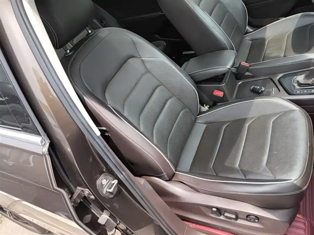 Volkswagen Tiguan L 2017 — фото 25