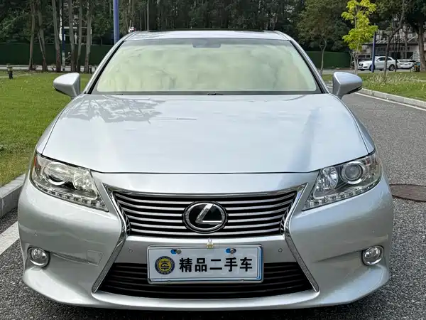 Lexus ES 2013
