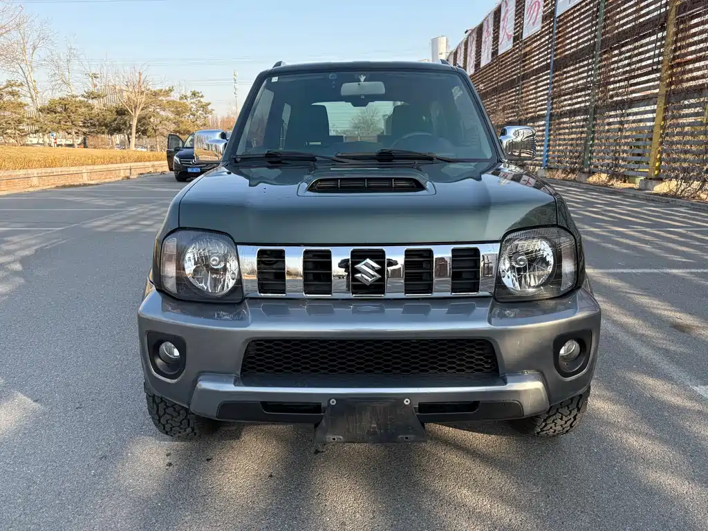 Suzuki Jimny 2018 — фото 2