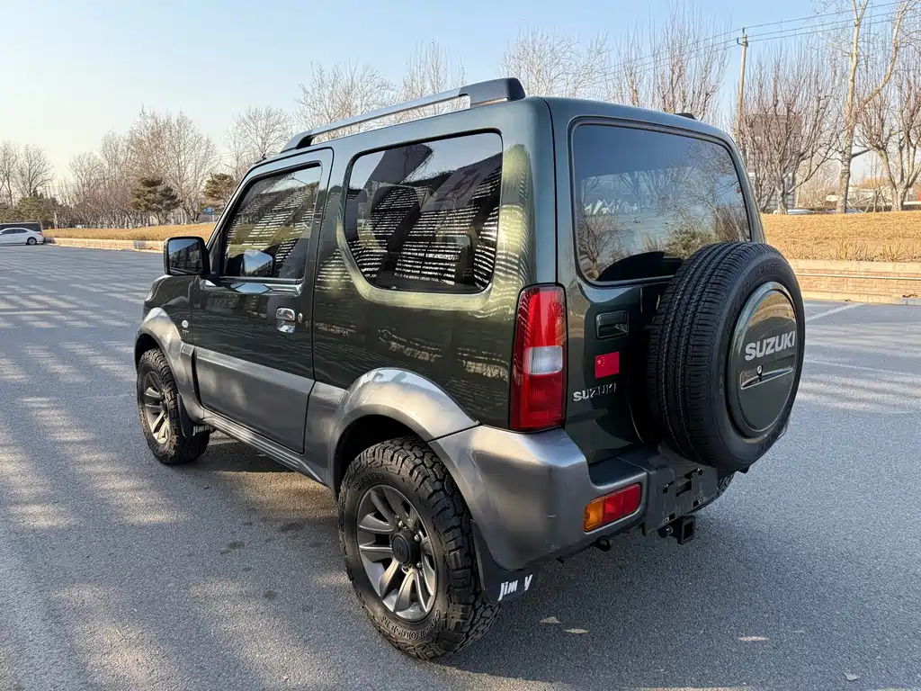 Suzuki Jimny 2018 — фото 6