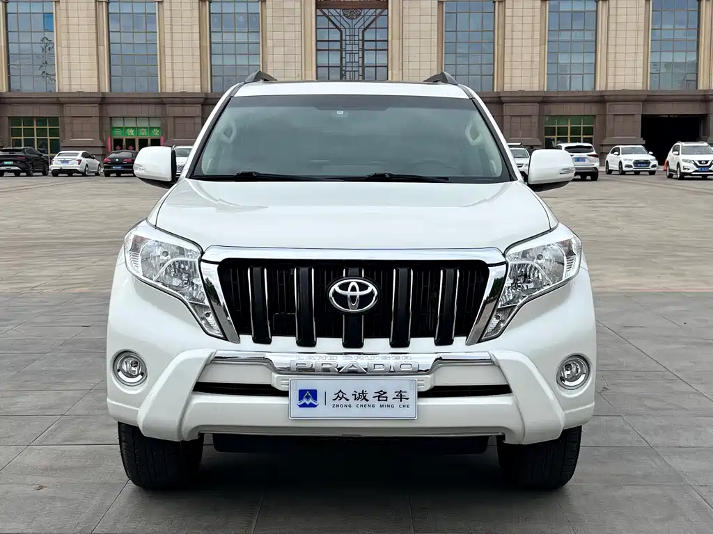 Toyota Prado 2016 — фото 2